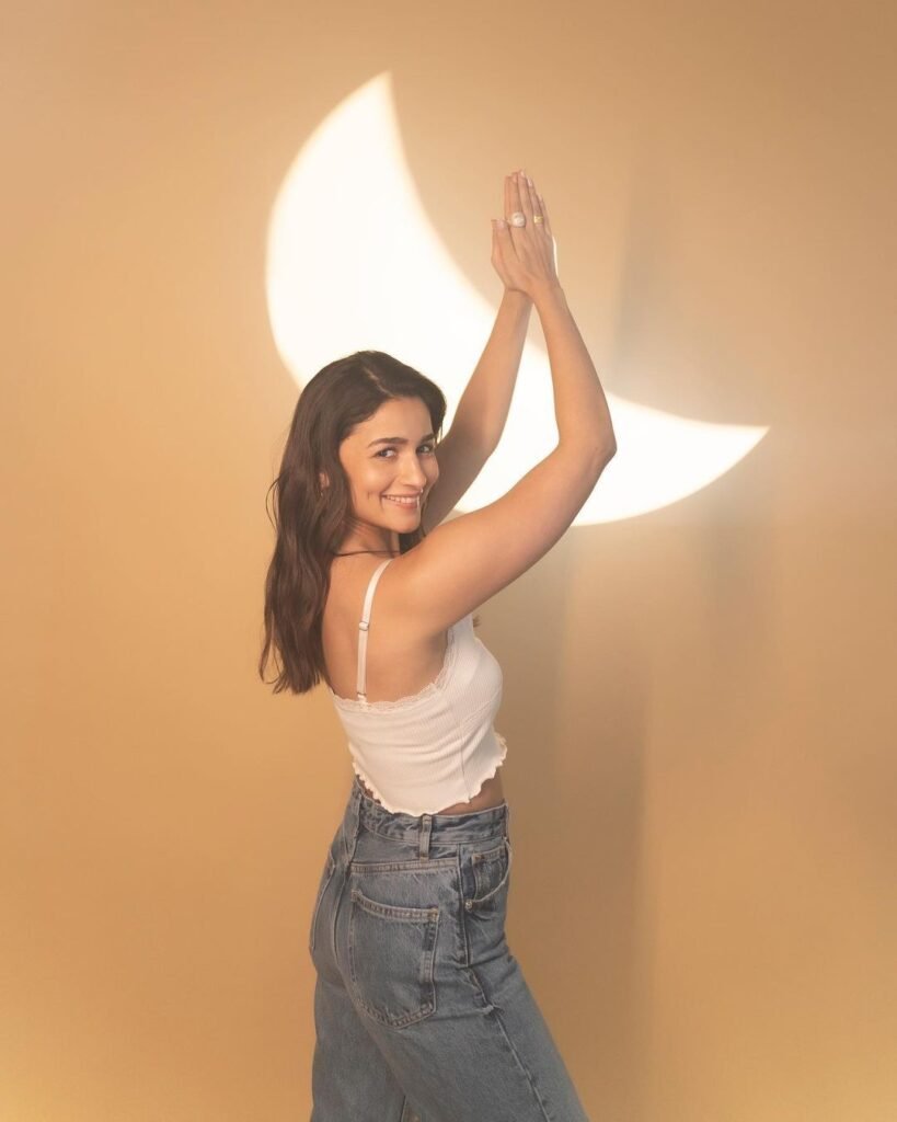 Alia Bhatt- and https://wehot51.com/wp-content/uploads/2024/07/2-16.webp