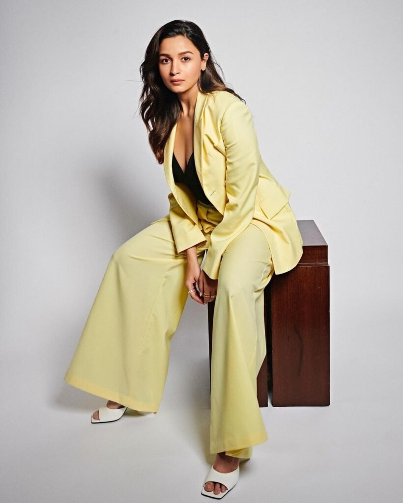 Alia Bhatt- and https://wehot51.com/wp-content/uploads/2024/07/2-16.webp