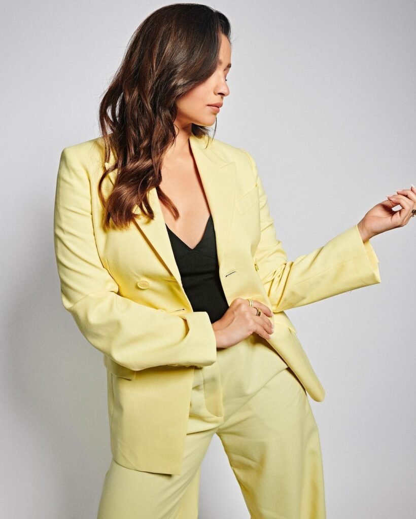 Alia Bhatt- and https://wehot51.com/wp-content/uploads/2024/07/2-16.webp