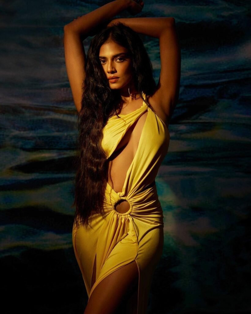 Malavika Mohanan- and https://wehot51.com/wp-content/uploads/2024/07/2-16.webp