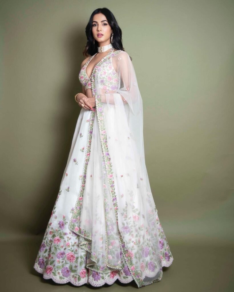 Sonal Chauhan- and https://wehot51.com/wp-content/uploads/2024/07/2-16.webp